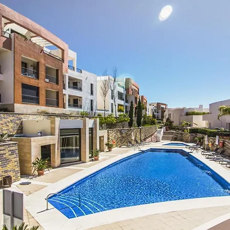 Samara Gym Jacuzzi Pools Apartment
