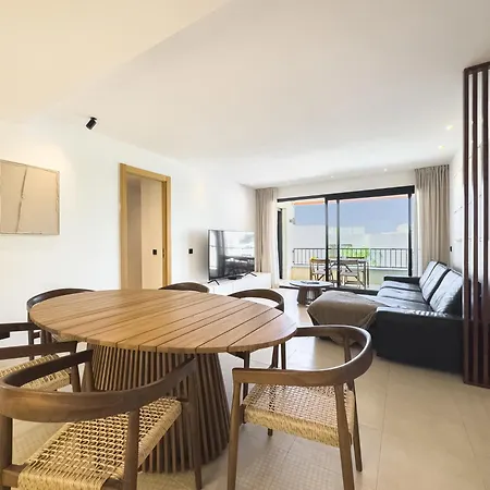 Samara Gym Jacuzzi Pools Apartment Marbella