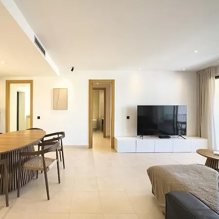 Samara Gym Jacuzzi Pools Apartment