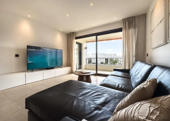 Samara Gym Jacuzzi Pools Apartment *
