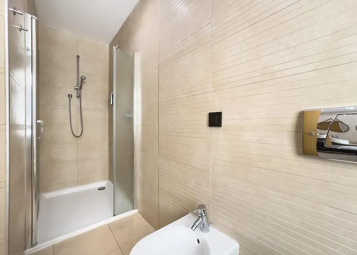 Samara Gym Jacuzzi Pools *